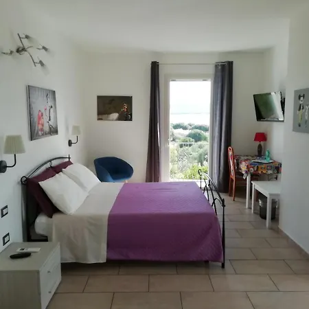 Da Zio Lino Bed & Breakfast *