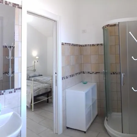Da Zio Lino Bed & Breakfast *