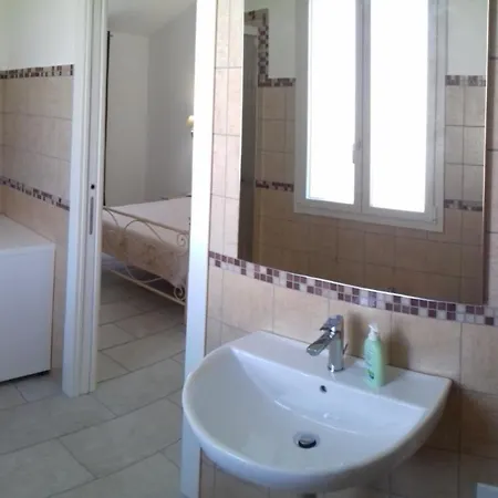 Da Zio Lino Bed & Breakfast *